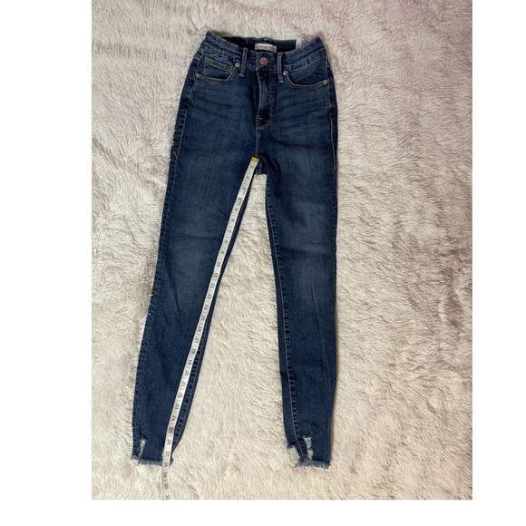 Good American Good Legs Jeans - Picture 7 of 9
